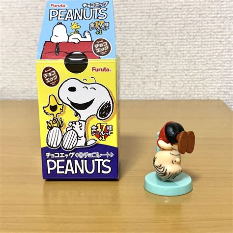 スヌーピー Peanuts チョコエッグ フィギュア 17 ライナス メルカリ