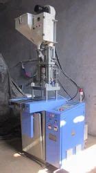 Mild Steel PLC Vertical Insert Injection Moulding Machine 1000 Gm 60