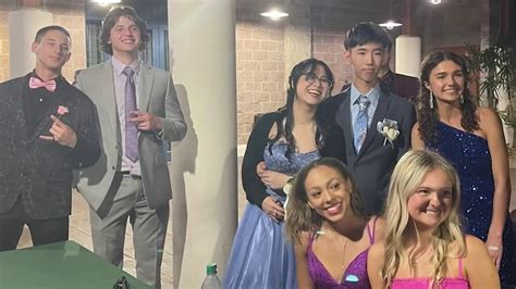 Lake Brantley High School Seniors Turned Away From Prom Over Ticket