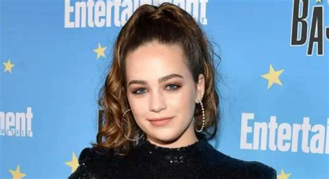 Mary Mouser Height Weight Body Measurements Bra Size Shoe Size