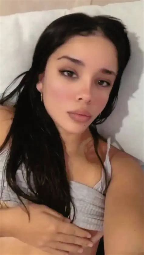 My Puffies Feel So Warm But My Pussy Is So Wet Scrolller