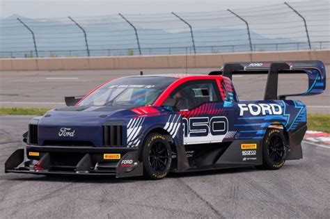 Ford Performance Unveils F 150 Lightning Supertruck For Pikes Peak Challenge Namastecar