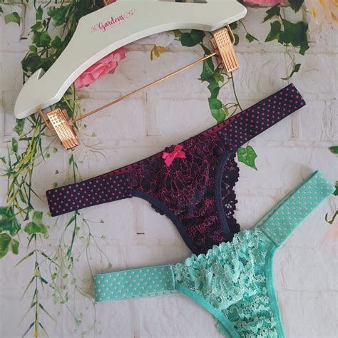 Calcinha String Fio Em Renda Gardens Lingerie Moda Ntima Linha Noite