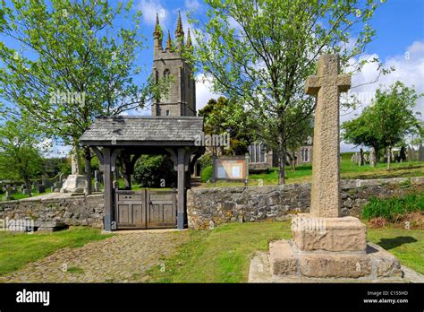 Front entrance of Peter Tavy Church Stock Photo - Alamy