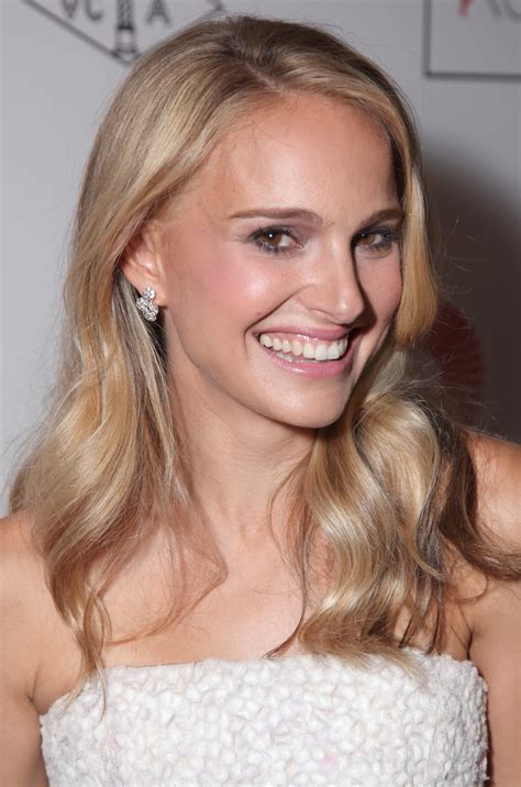 Natalie Portman Hair Style File Ombre Hair Blonde