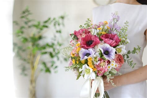 結婚式のブーケは造花・生花どちらにすべき？メリットとデメリットを検討 造花ウェディングブーケのsarah Gaudi サラ ガウディ