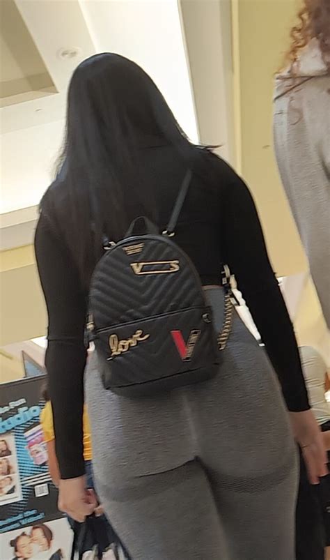 Beautiful Bubble Butt Latina Spandex Leggings Yoga Pants Forum