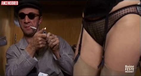 Naked Mar A Baxa In Belli E Brutti Ridono Tutti