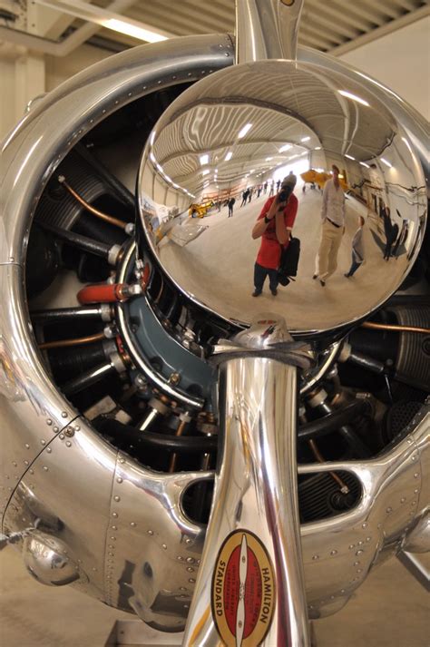 Selbstporträt mal anders | Spiegelung im Propellerspinner de… | Flickr