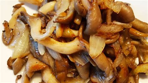 Жареные грибочки😋 Как пожарить вешенки с луком🍄🍄 - YouTube