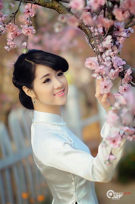 Ngây ngất với vẻ đẹp rạng ngời của hot girl ĐH Lao động Xã hội