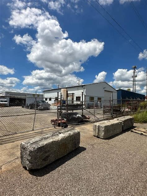 3728 Messer Airport Hwy, Birmingham, AL 35222 | Crexi.com