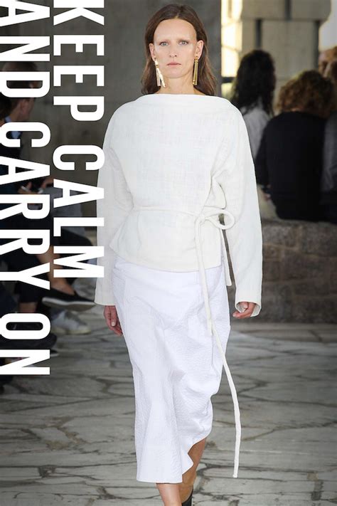 Shades Of Nude Tunik Kaftan Jadi Tren