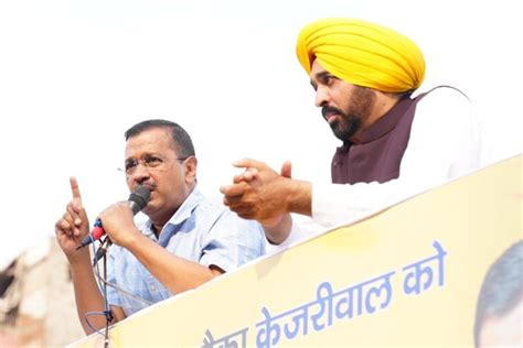 Kejriwal Praises Mann For Taking Action Against Khalistani Leader