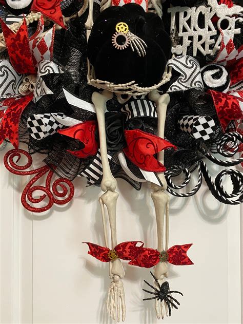 Halloween Skeleton Wreath Skull Wreath Skeleton Swag Skull Etsy