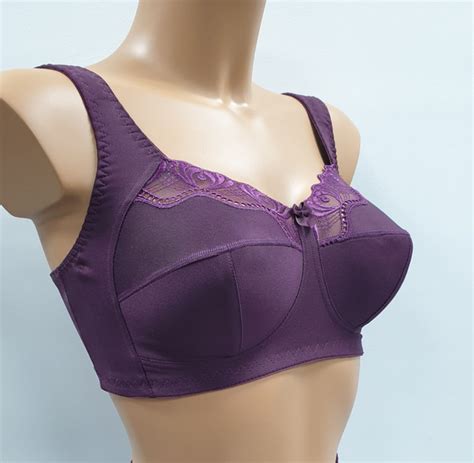 Бюстгальтер W Triumph LINGERIE купить с доставкой по выгодным ценам в интернет магазине OZON