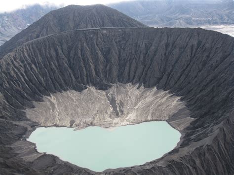 How Do They Predict Volcanic Eruptions? | Volcano Predictions