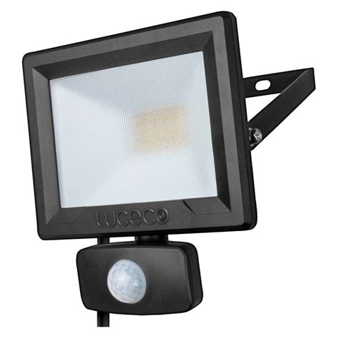 Luceco 30w Eco Led Pir Floodlight 4000k Cool White Ip65 Selco