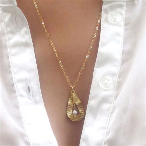 Teardrop Pearl Necklace Teardrop Necklace Pearl Necklace