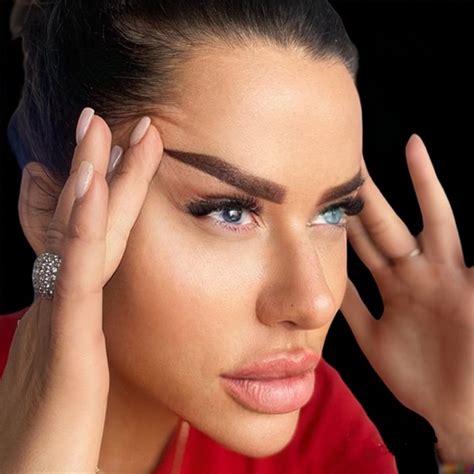 Bikini G Bikini glam modelka Poznań portfolio zdjęcia wymiary maxmodels pl