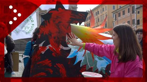 Roma Corteo Fridays For Future Per Il Clima Vernice Rossa Su