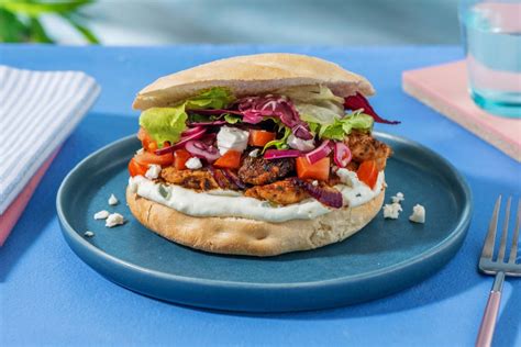 Turks Broodje Met Kipgyros En Feta Recept Hellofresh