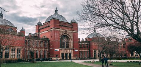 Étudier à Luniversité De Birmingham Le Guide Caravelle Academy