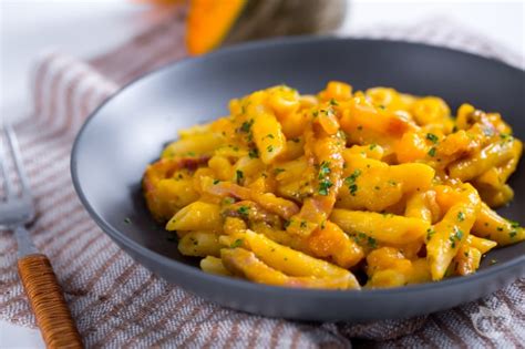 Ricetta Pasta Con Crema Di Zucca E Guanciale La Ricetta Di