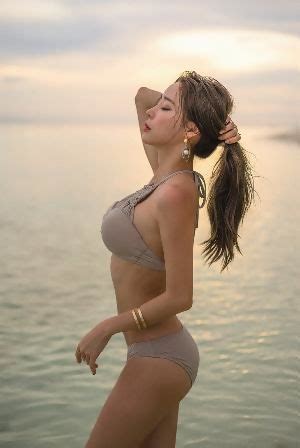 Hyun Kyung Elin Bikini Reddit Nsfw