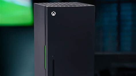 Microsoft reveals the Xbox Series X mini-mini-fridge