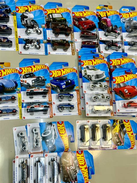 รถเหลกฮอทวล Hot Wheels Basic Cars สนคามอ 1 ลขสทธแท พรอมสง สเกล 1 64 Shopee Thailand