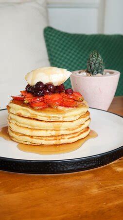 Laptop Friendly Cafe Nude Canggu