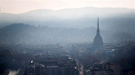 Torino Emergenza Smog Semaforo Arancione In Comuni Ancora Stop