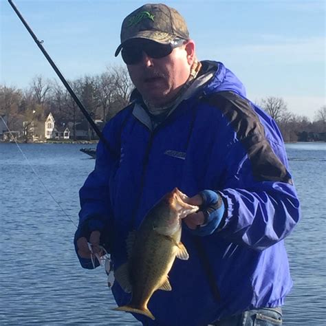 how to become professional bass fisherman