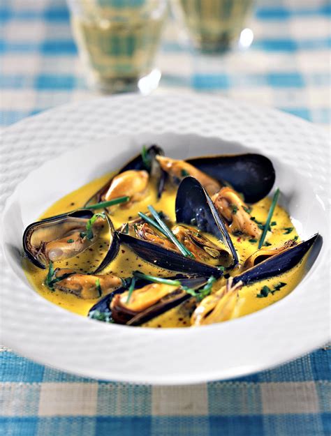 Moules à la sauce moutarde