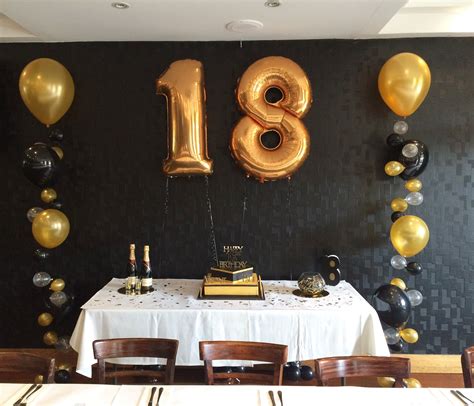 Gold And Black Themed 18th Party … Decorações Para Aniversário De 21