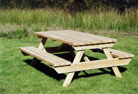 Table D Exterieur En Bois Agencement De Jardin Aux Meilleurs Prix