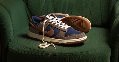 Nike Dunk Low Premium Tweed Corduroy Midnight Navy Ale Brown