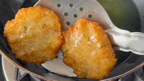 Instant Aur Crispy Min Vrat Ka Sabudana Vada Aur Thalipeeth Na