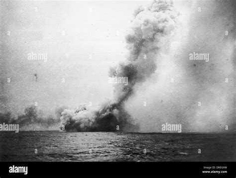 Loss of HMS Queen Mary, Battle of Jutland, WW1 Stock Photo - Alamy