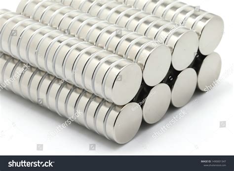 925 Neodymium magnets Images, Stock Photos & Vectors | Shutterstock