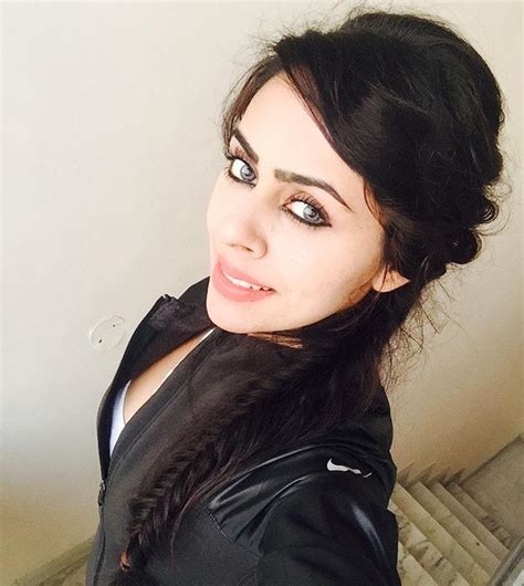 10 Hot Sexy Jenny Johal Bikini Pics