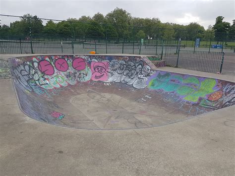 Finsbury Park Skatepark - Concrete Skatepark in North London