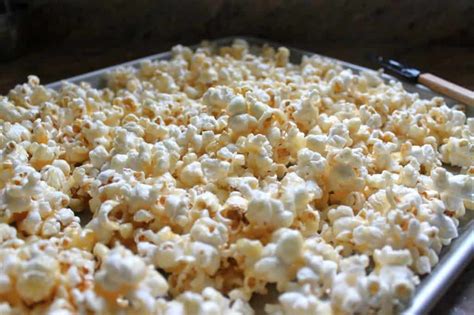 Caramel Crunch Popcorn - Christina's Cucina