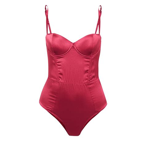 Saint Valentin Lingerie Sexy Magazine Elle Qu Bec Tendances Mode Beaut Lifestyle