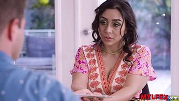 Mylfex Milf clairvoyante prédestinée à une baise anale sauvage XVIDEOS