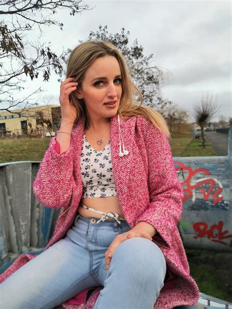 GERMAN SCOUT NATURAL MILF CHARLIE FORDE PICKUP FOR CASTING Pics XHamster