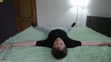 087 088 Sexy Blonde Princess Mimi S Lie Down Now I Will Crush Your Worthless Neck With