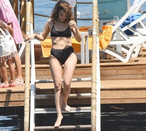 Hot Sexy Gokce Eyuboglu Bikini Pics