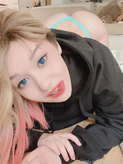 New Mix Donnami Coszip Naughty Porn Pic